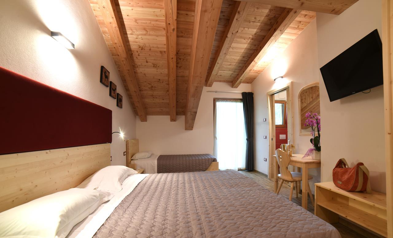 Albergo Sporting Peio Fonti Bagian luar foto