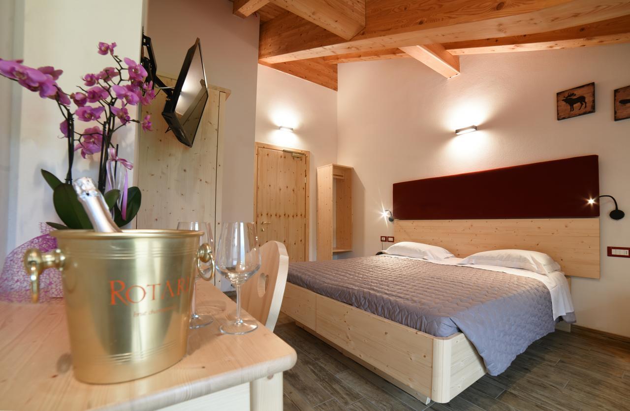 Albergo Sporting Peio Fonti Bagian luar foto